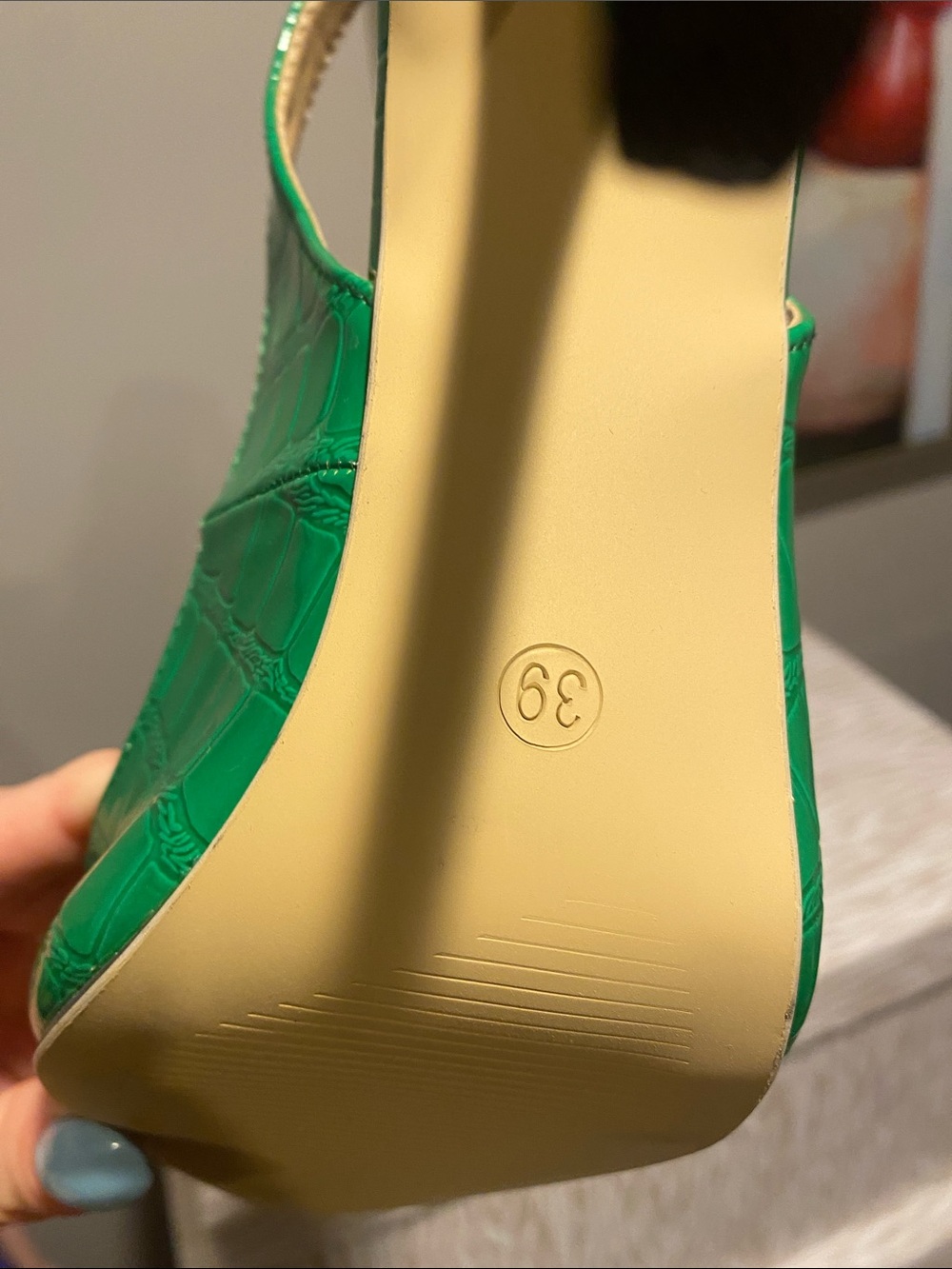 Green Patent Slingback Pointed-Toe High Heels Pumps embossed🐍 - Picture 7 of 9